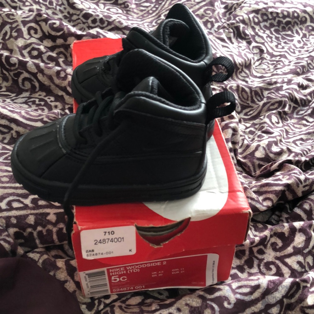 Nike woodside